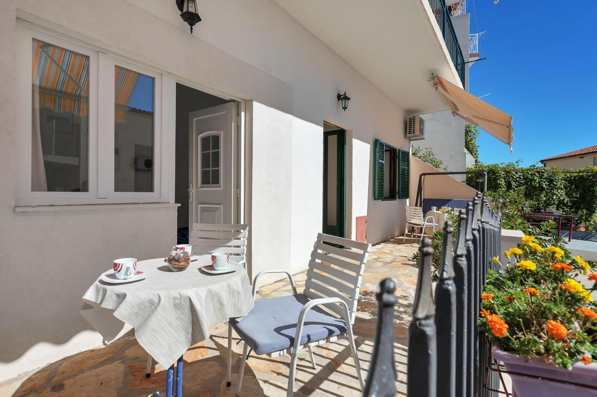 Apartments Ferdo Živogošće Rom bilde