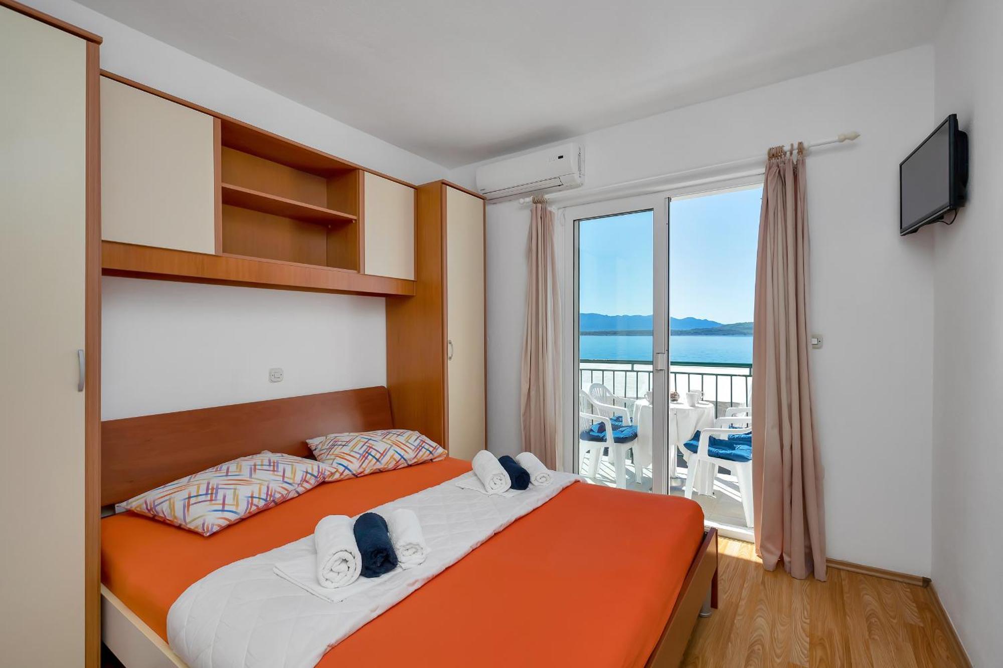 Apartments Ferdo Živogošće Rom bilde